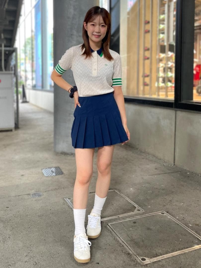 新品タグ付き 2XL アディダス セットアップ ポロシャツ プリーツスカート