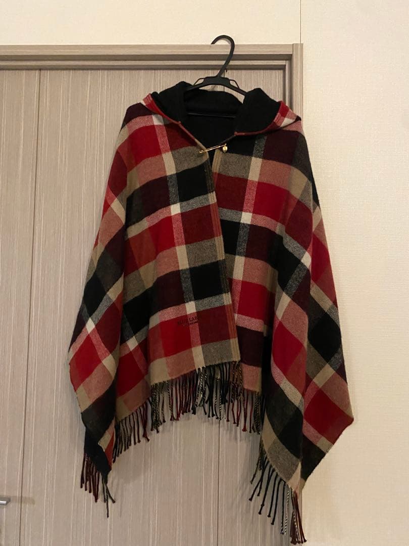 ブルーレーベルクレストブリッジ　ノバチェック柄　フード付大人可愛いあったか羽織り