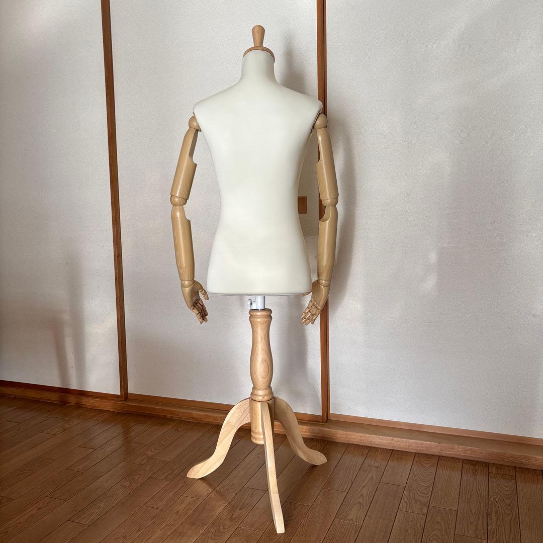 値下げしました！レディース　マネキン　トルソー 腕付き 可動式　女性９号〜11号