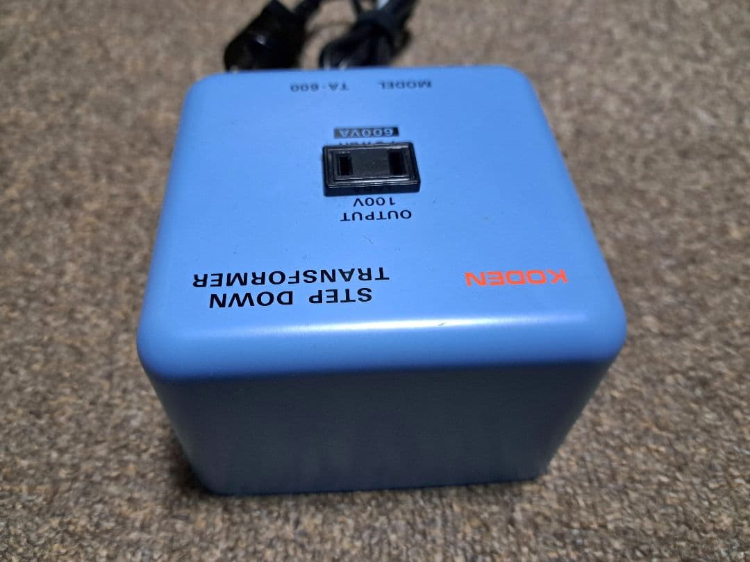 東京興電 海外用変圧器 ステップダウン トランス TA-600