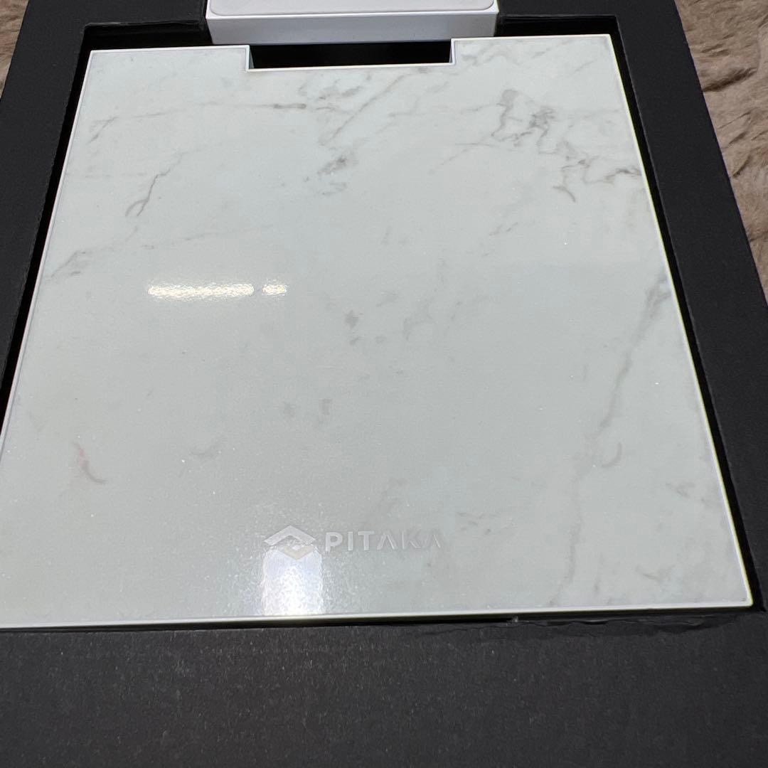 PITAKA MagEZ Charging Stand 大理石白