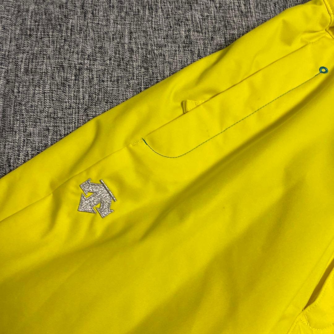 美品　デサント　スキーウェア　160