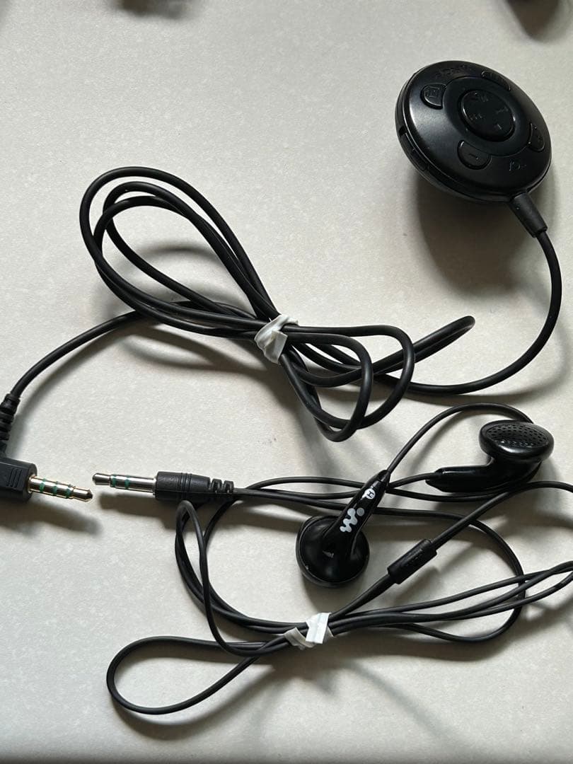 Sony D-NE241 CDウォークマン CDプレーヤー　ソニー　ポータブル