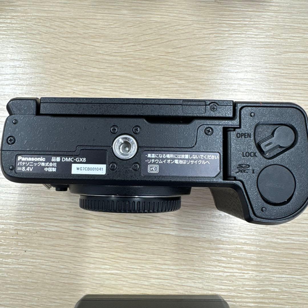 LUMIX GX8（ボディ）+予備バッテリー+チャージャー