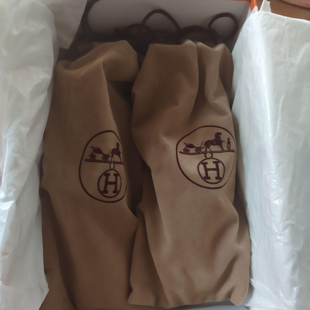 スクエアトゥミュール/HERMES