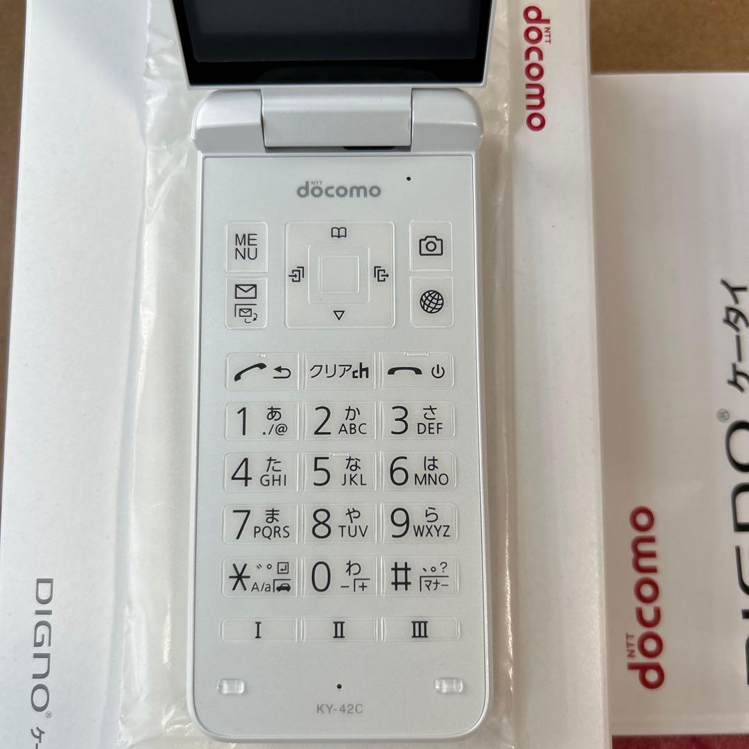 docomo DIGNO KY-42C ホワイト　折りたたみガラホ
