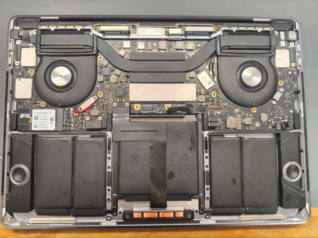 MacBook本体 MacBook Pro A1706 TouchBar13\" NVMe Mod