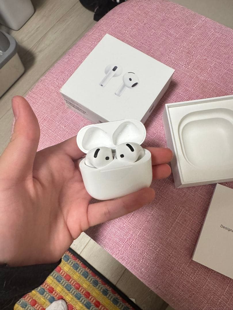 Apple AirPods4本体 ホワイト