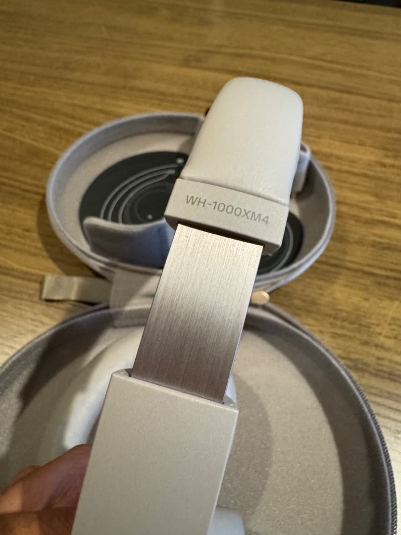 【美品】SONY WH-1000XM4 ワイヤレスヘッドホン グレー