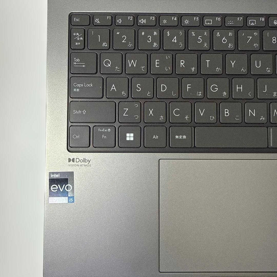 ASUS Zenbook S 13 OLED UX5304VA　3K有機EL