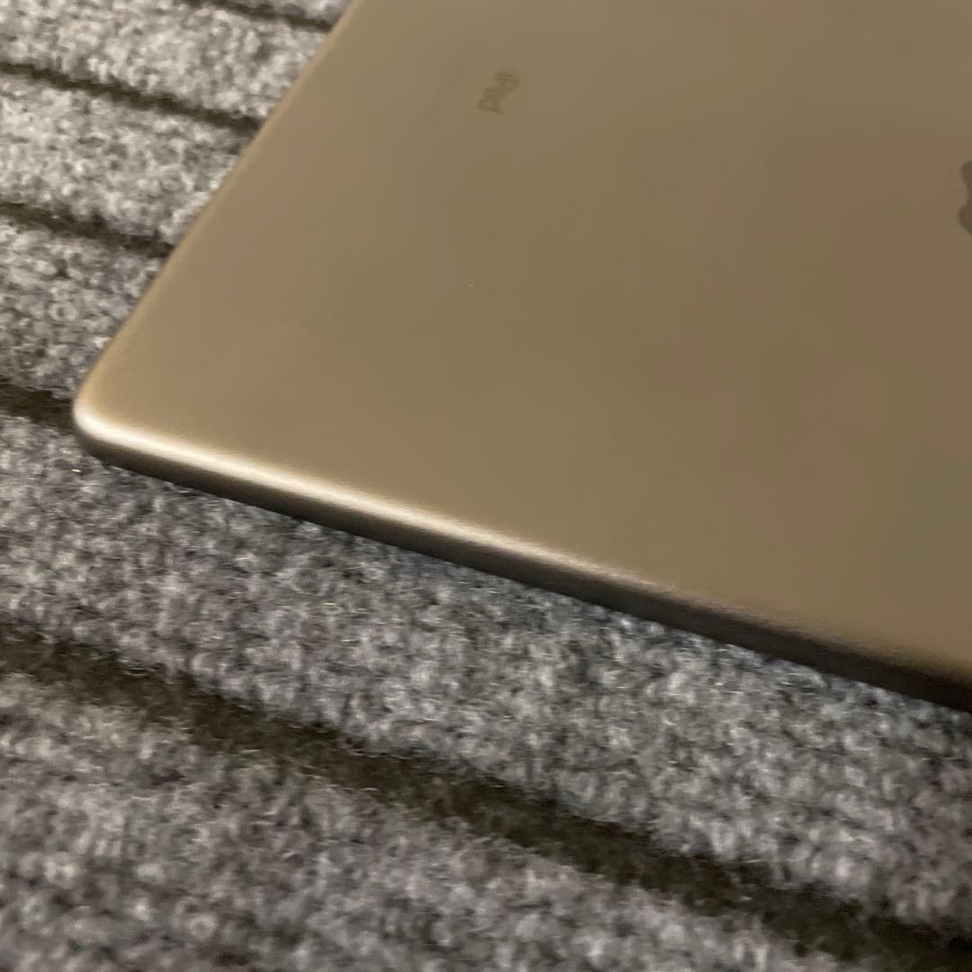 181 iPad Air3 3世代 256GB SIMフリー スペースグレイ