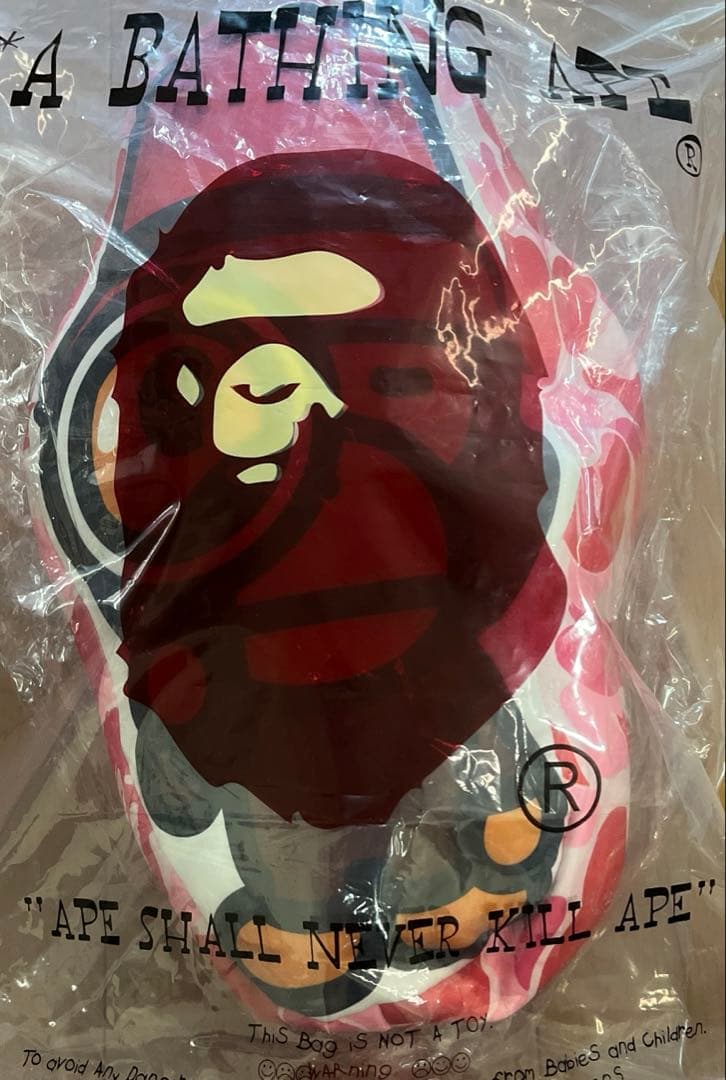 ベイプ　マイロとピンクパンサー　コラボ　クッションBAPE