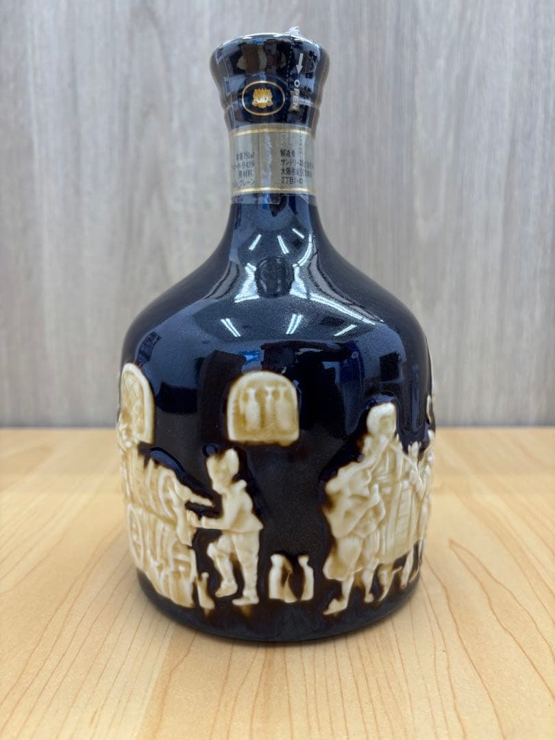希少未開栓】 サントリー ザ ウイスキー 有田焼 陶器ボトル 木箱付美品
