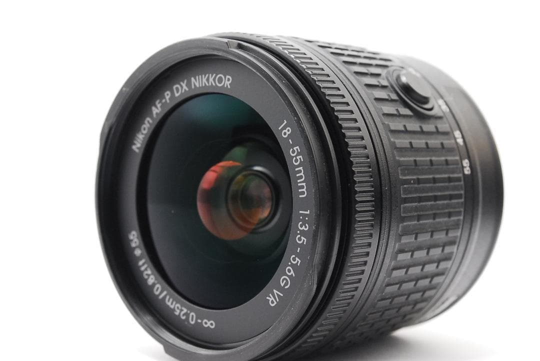 Nikon D5600 ダブルレンズ Wi-Fi搭載　スマホ転送　高画質　軽量