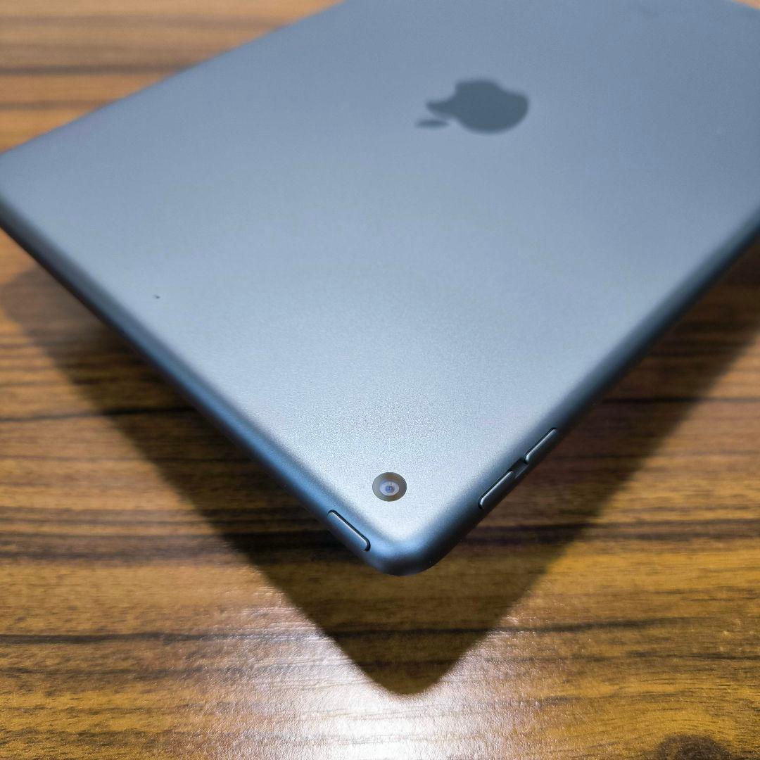 新品同様 Apple iPad 第7世代 Wi-Fiモデル 32GB
