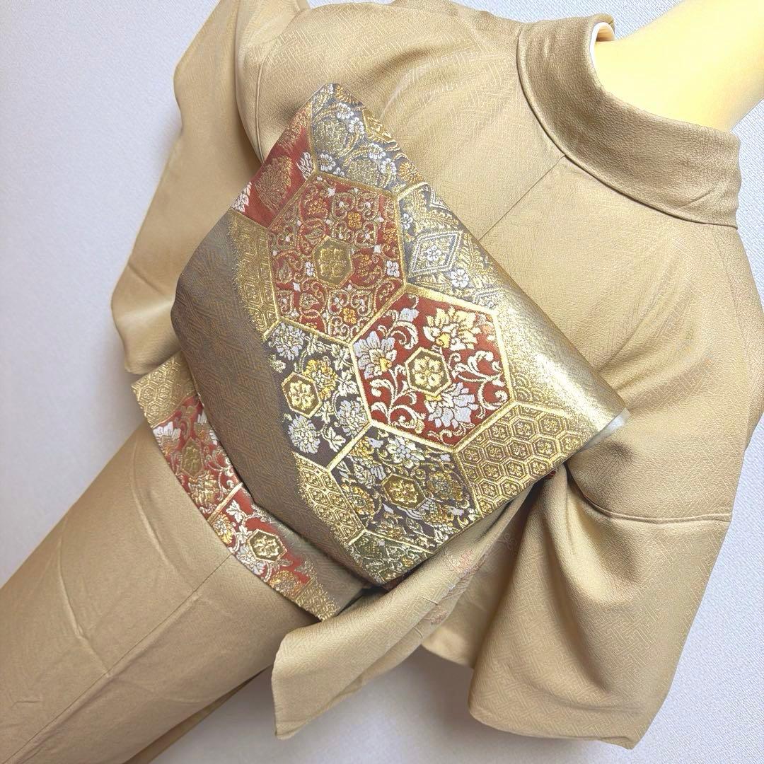 25 付け下げ訪問着フルセット 正絹 ベージュ 薄茶 総刺繍 相良刺繍 暈し染め