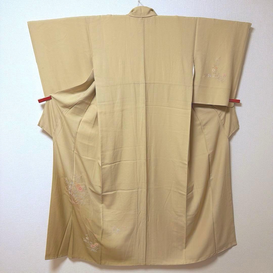 25 付け下げ訪問着フルセット 正絹 ベージュ 薄茶 総刺繍 相良刺繍 暈し染め