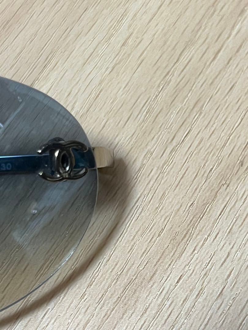 CHANEL サングラス　ココマーク　ビンテージ　リムレス