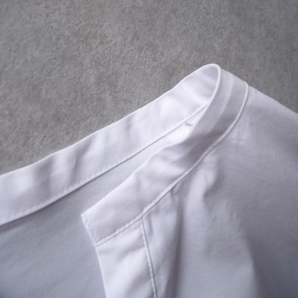 ■専用■美品【AK+1】2,3万 2024 スキッパーブラウス ホワイト