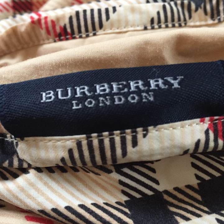 バーバリー ダウンひざ掛け