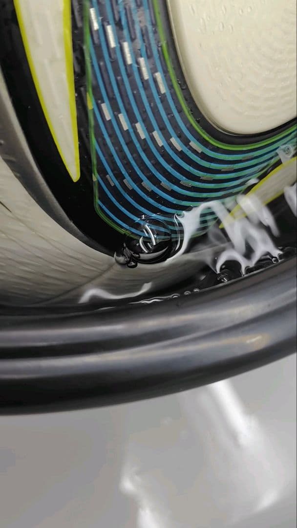 空気漏れ有り　adidas SPEEDCELL スピードセル公式球