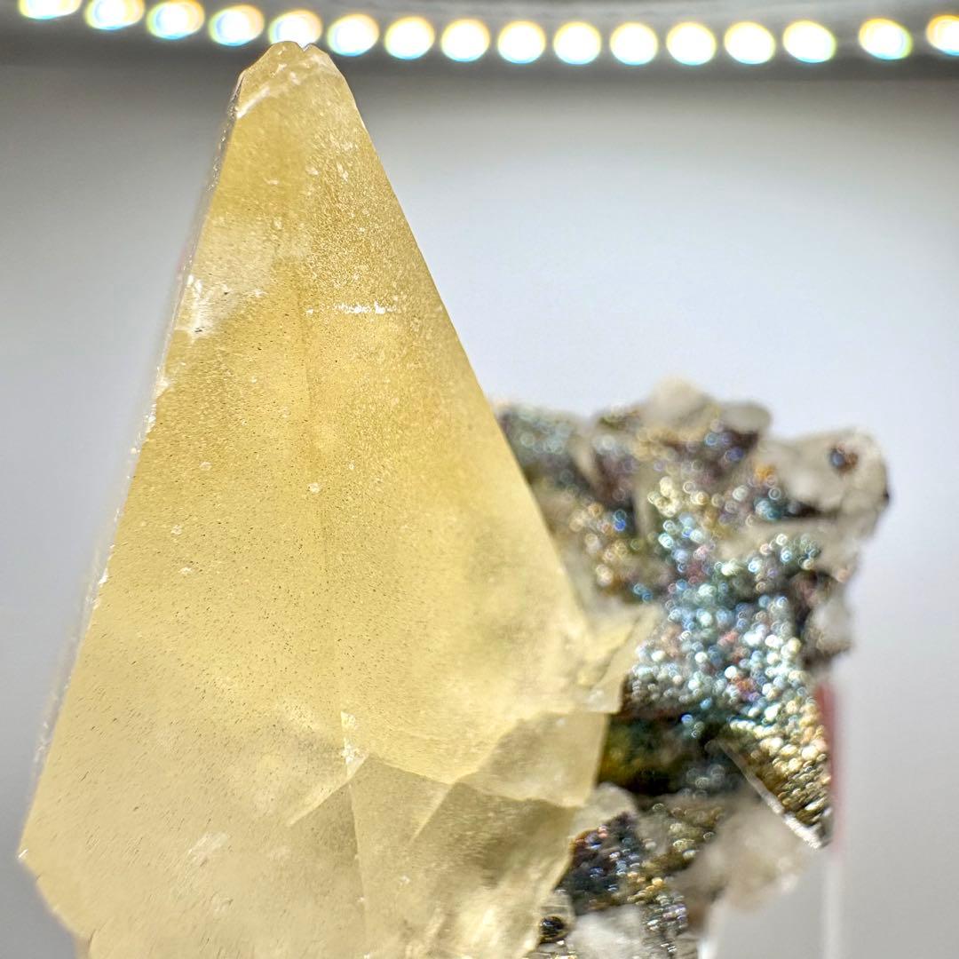 579 中国安徽省黄山市産　カルサイト&パイライト