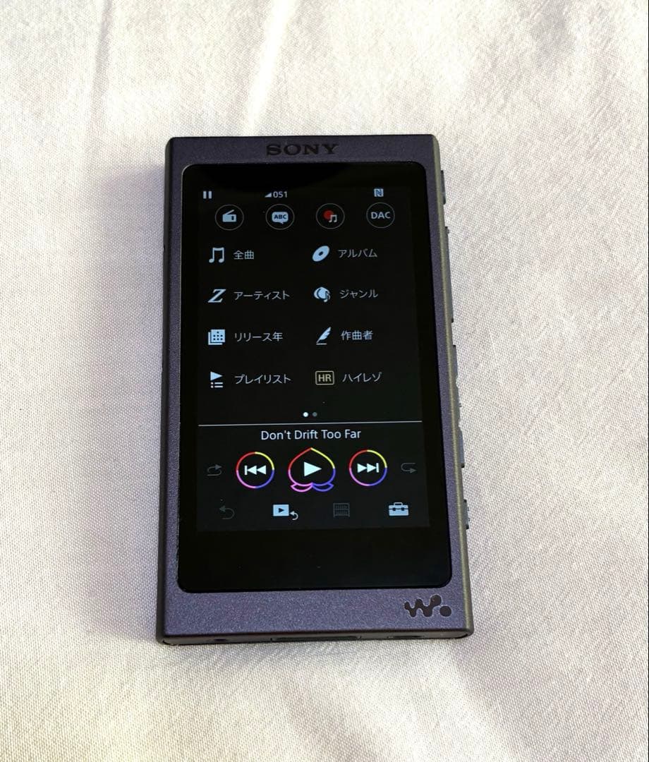 ウォークマン　NW-A45 MOMOIRO CLOVER Z ももクロ