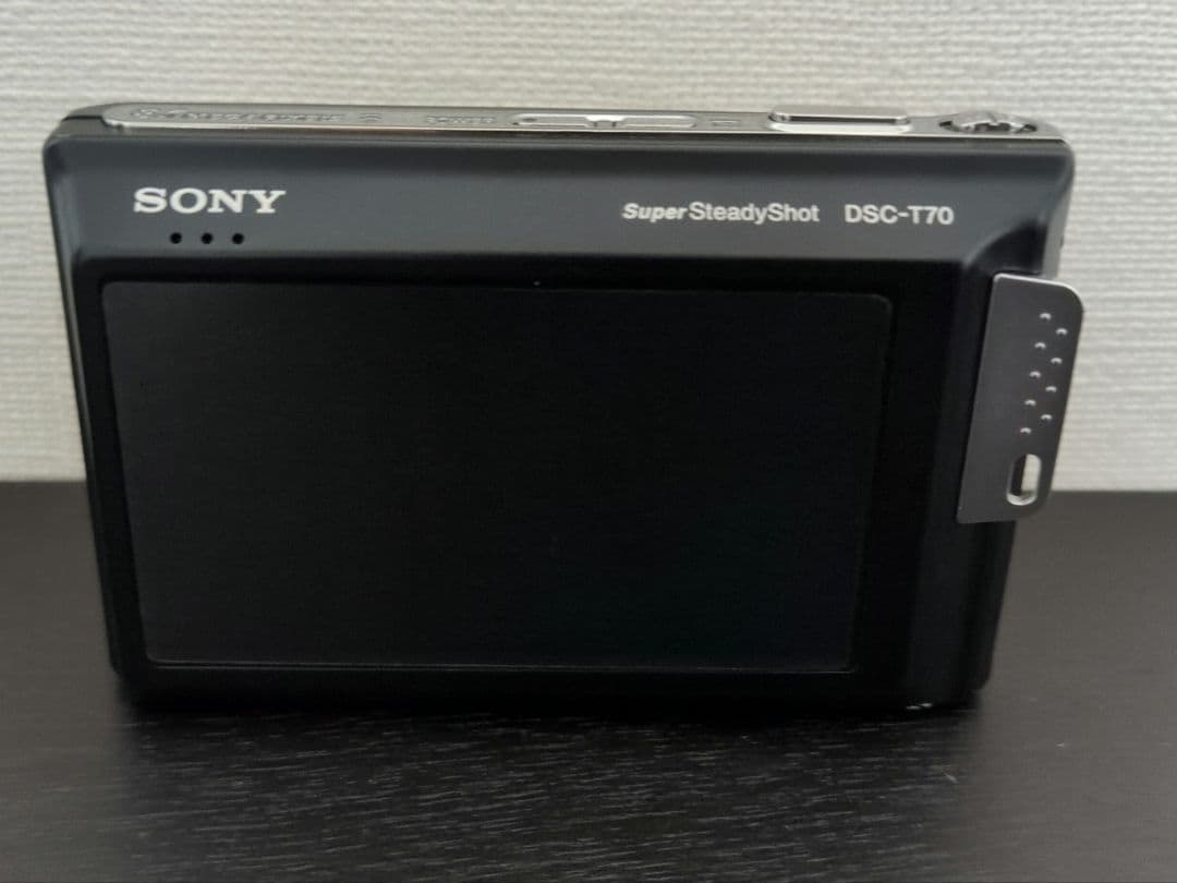SONY DSC-T70 コンパクトデジタルカメラ