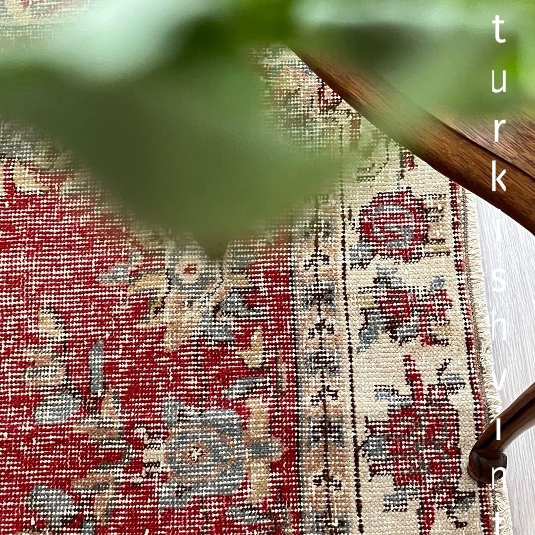 クラシカル柄✳︎114×210レッド　ブルーグレー　ローズ　トルコヴィンテージラグ