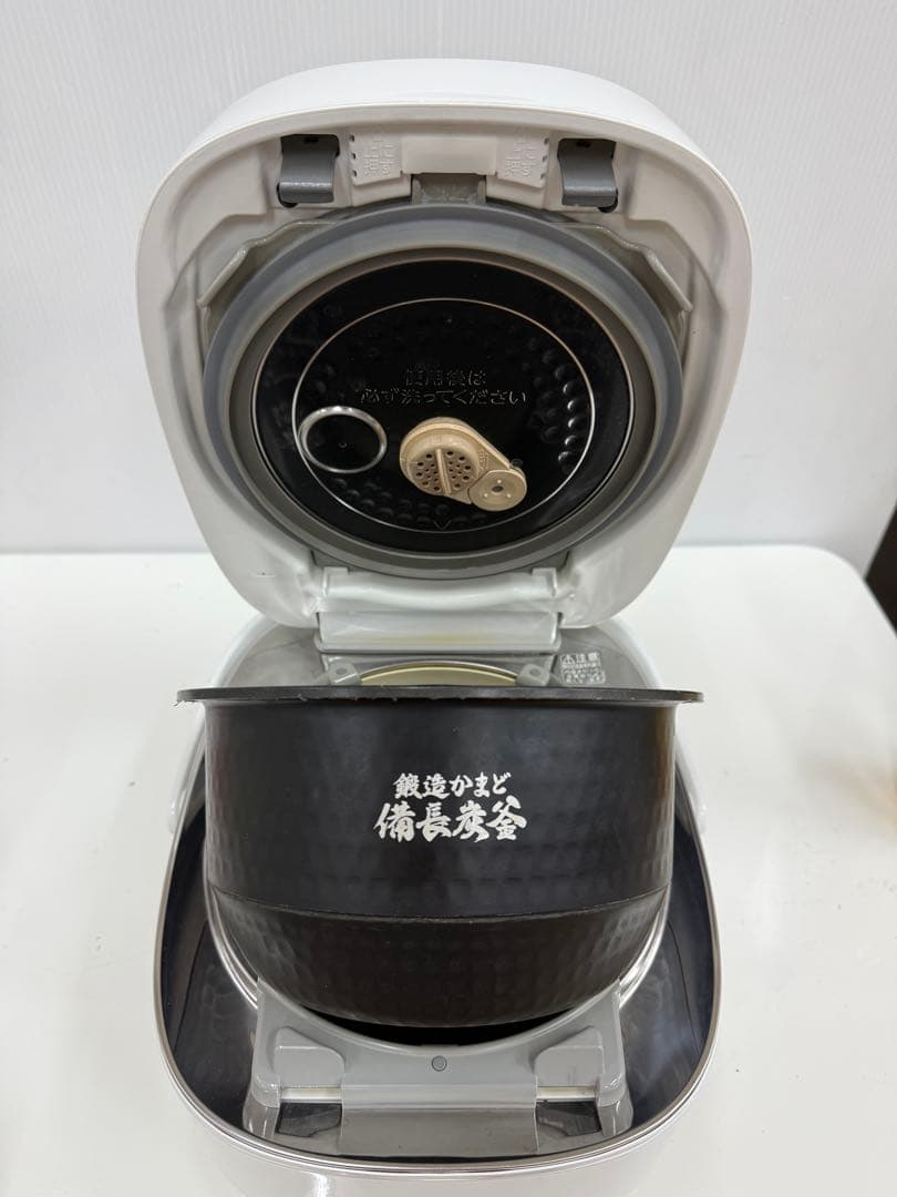 炊飯器・餅つき機 TOSHIBA RC-10VQK