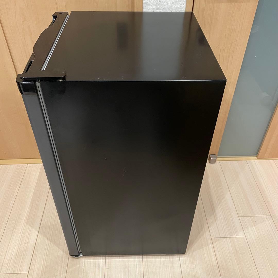 マクスゼン 60L 1ドア 前開き冷凍庫 右開き JF060HM01WH 23年