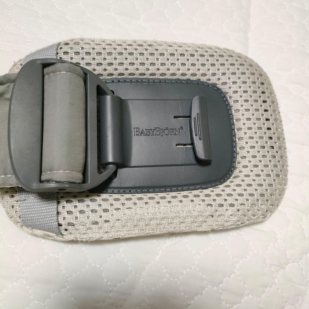 【美品】ベビービョルン ハーモニー クリーム