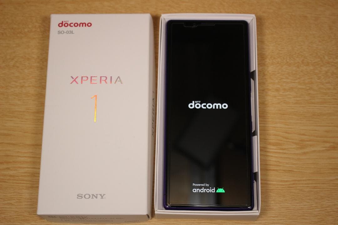 美品 Xperia 1 docomo 紫色 本体 ケース ペン ガラスフィルム付