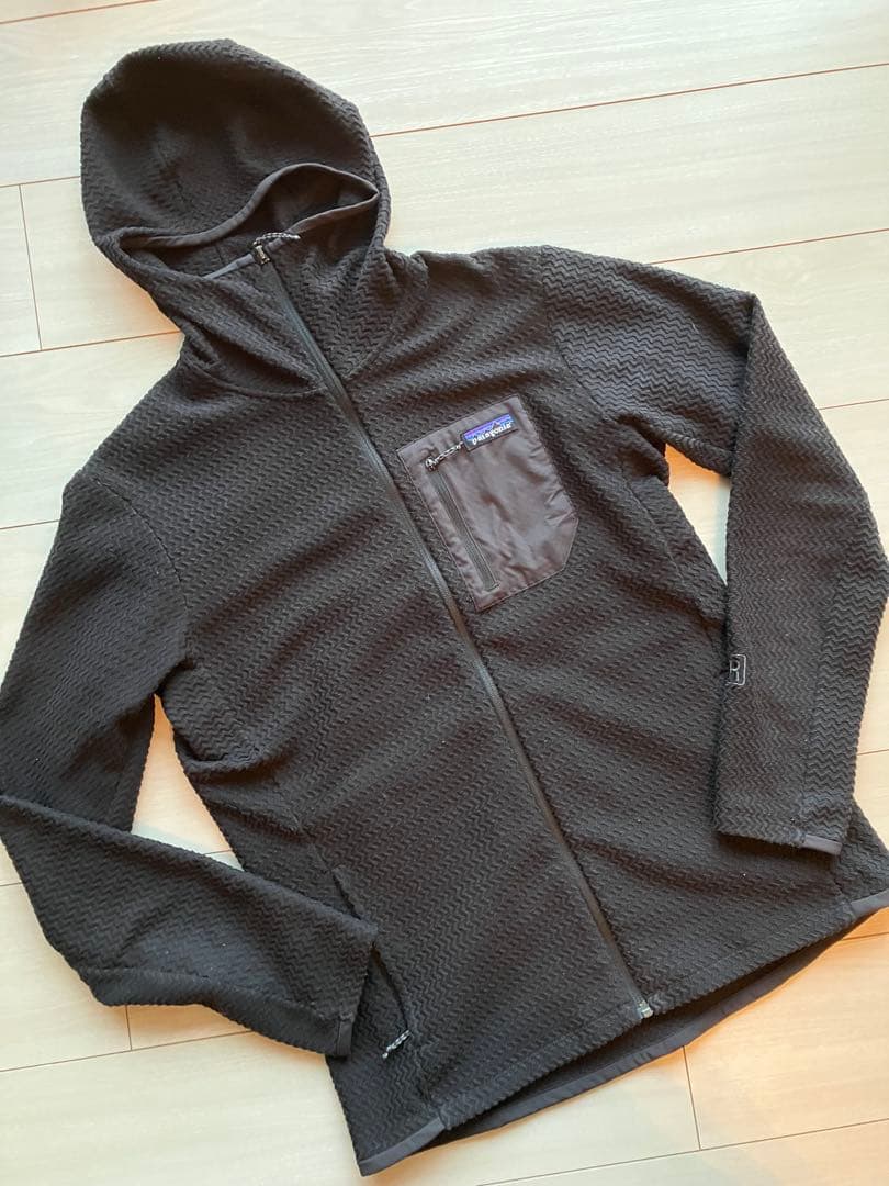 patagoniaパタゴニア•R1エアフルジップフーディ•M・Blackブラック