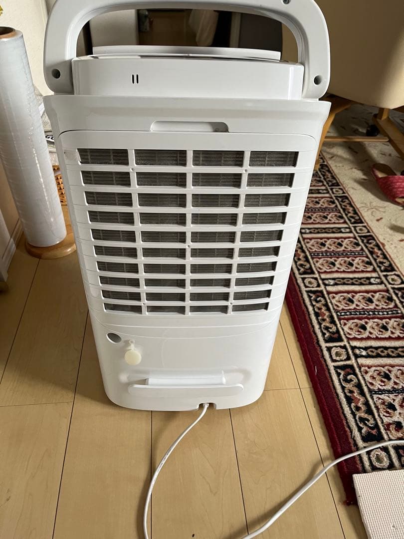 アイリスオーヤマ　空気清浄機能付除湿機「DCE-120」