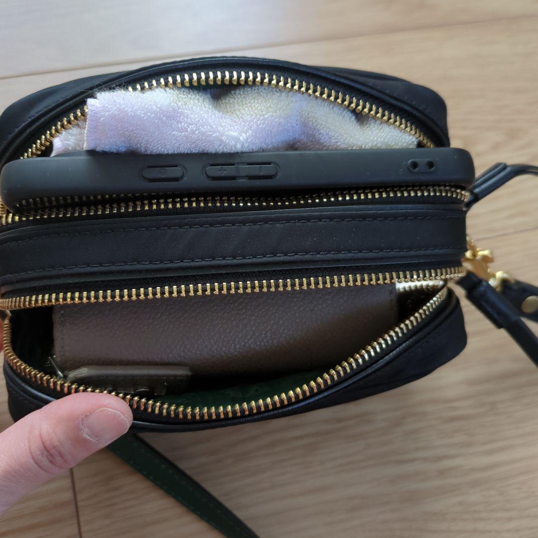 TORY BURCH ブラックショルダーバッグ