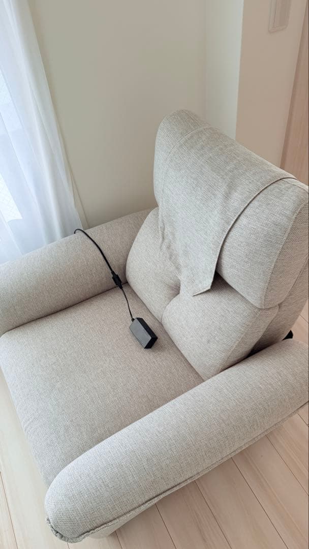 ニトリ リクライニング機能付きグレーソファ