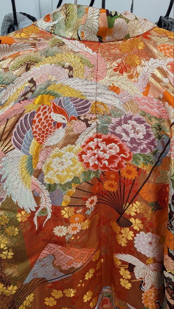 色打掛　オレンジ朱色牡丹