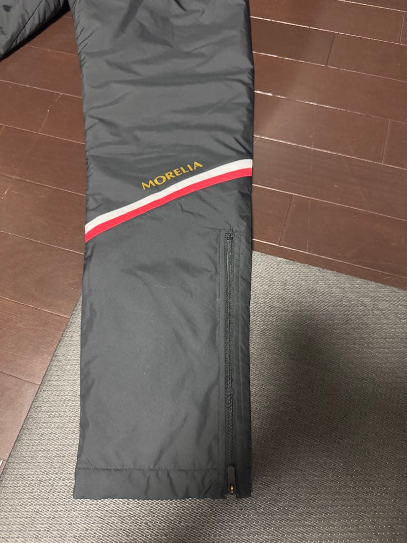 モレリア　ウォーマー上下セット　美品　サイズM