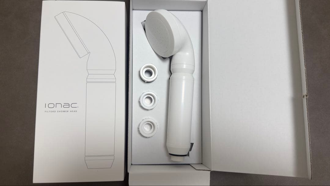 【ionac】シャワーヘッド 取り付けアダプター付き　イオナック　ホワイト