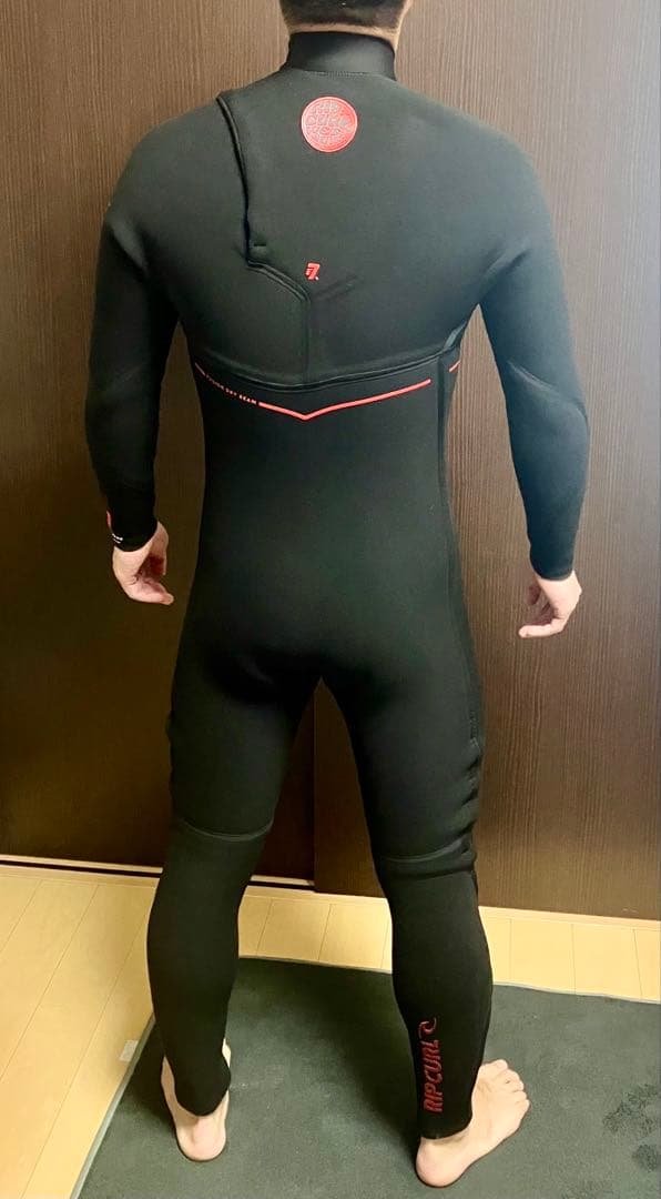 ⭐︎新品・未使用⭐︎RipCurl セミドライ5mm×3mm Sサイズ