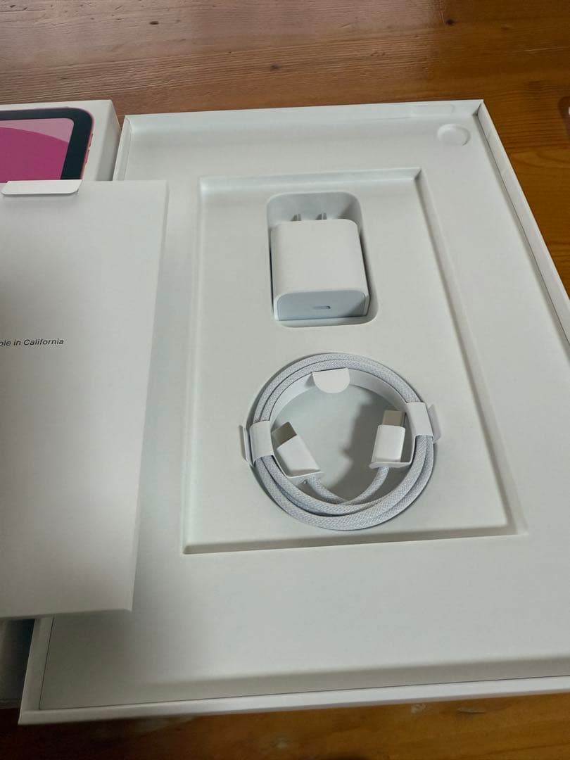 Apple iPad 11インチ ピンク 本体 A16 128G