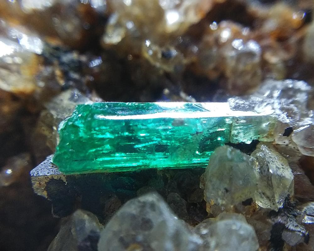 366 エメラルド＆クォーツ アフガニスタン産