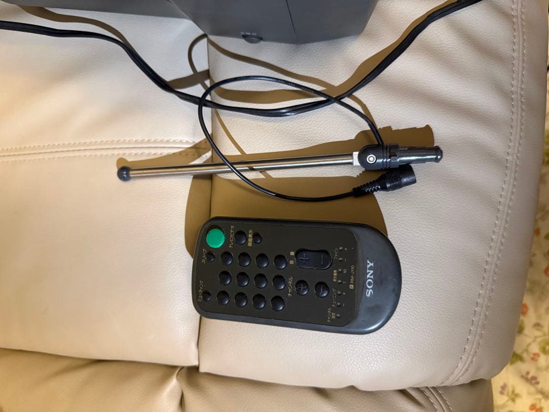 SONY トリニトロンカラーテレビ 10型　KV-10DS1