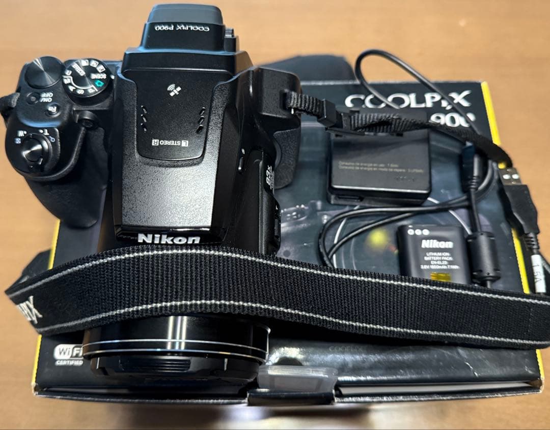 Nikon COOLPIX P900 デジタルカメラ　クールピクス　美品　83倍