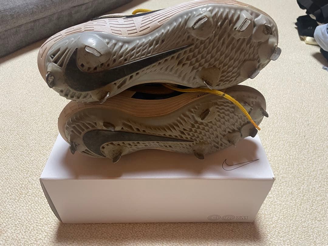 Nike 野球スパイク　NIKE BYYOU