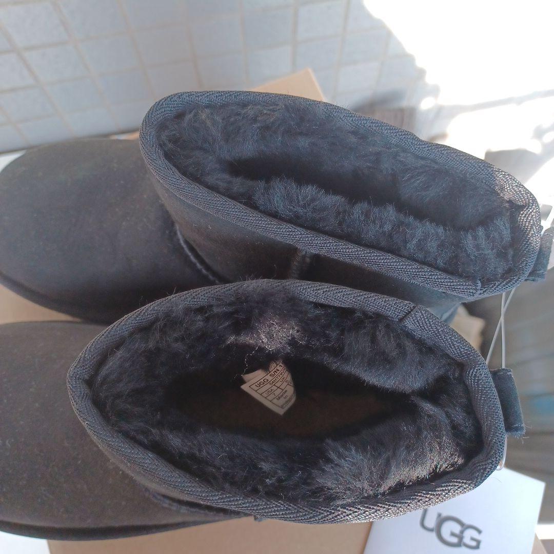 ポ*ん様 UGG ブラック ムートンブーツ サイズ7