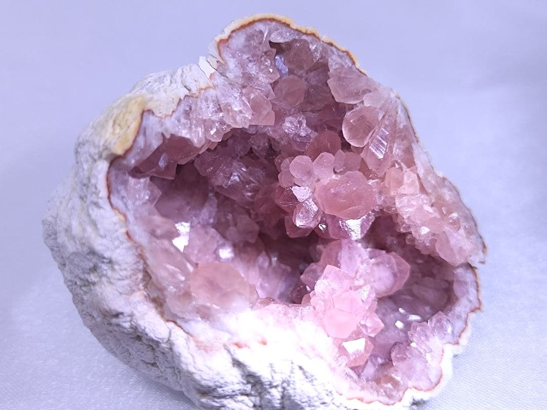 高品質　アルゼンチン産　ピンクアメジスト　ジオード　原石　標本　フラワー　②