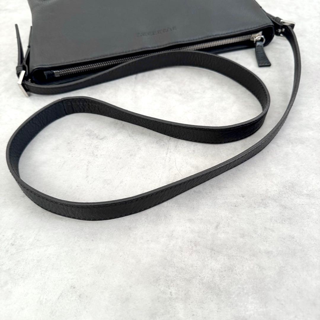 みっく Burberry leather shoulder bag