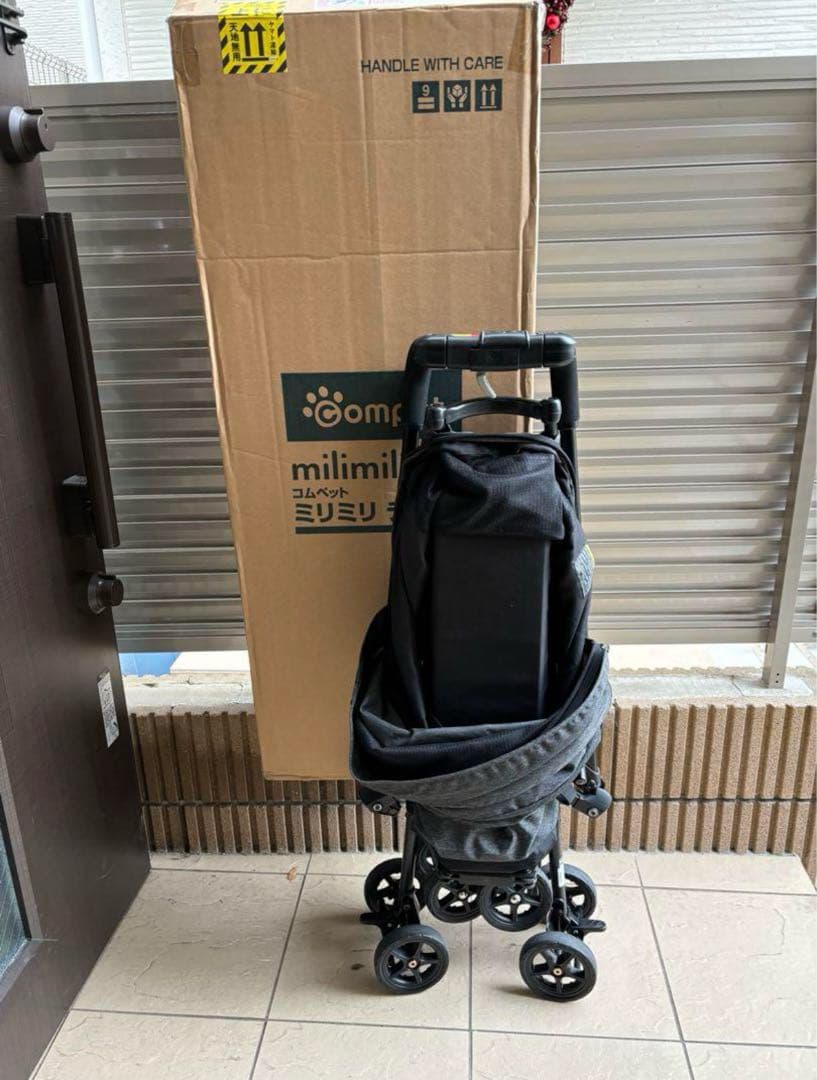 【2025年購入】コムペット ミリミリライトαブラック　ペットカート